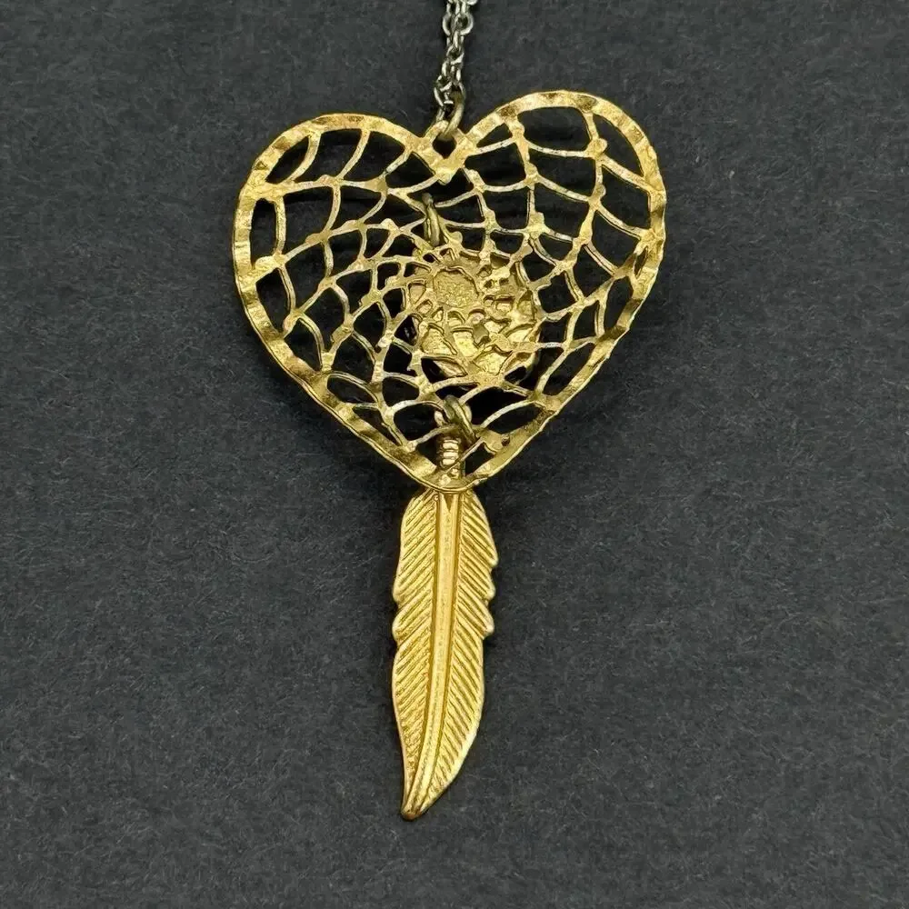 Vintage Gold-Tone Heart Dreamcatcher Turquoise Cabochon Feather Pendant Necklace